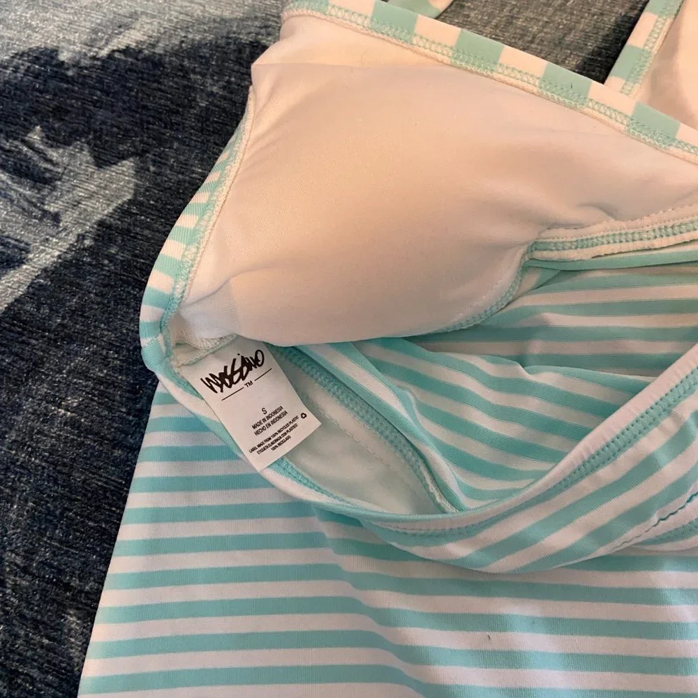 Mossimo Halter Swim Top - Small - Picture 4 of 6